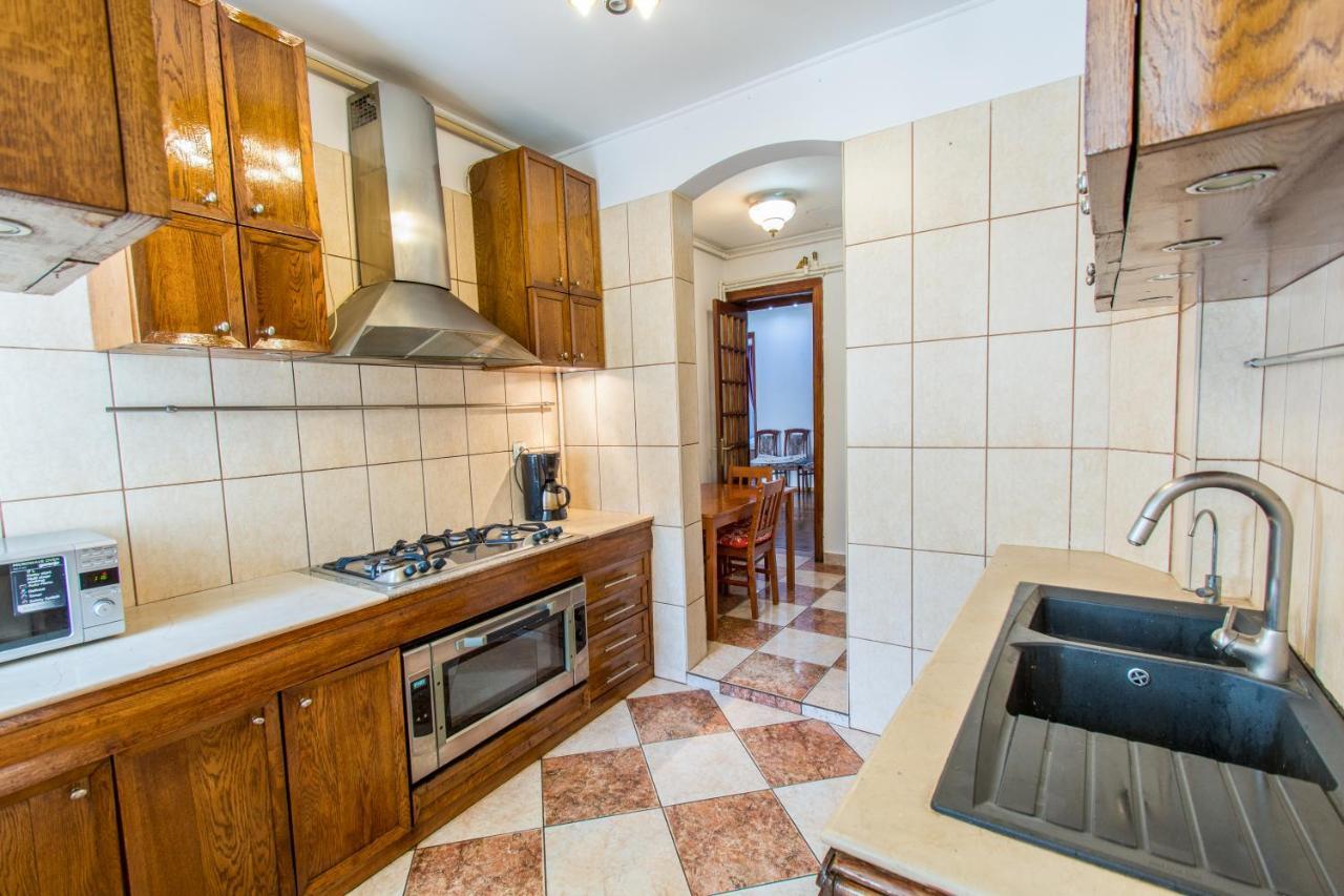 Apartment Faryna Bukarest Exterior foto